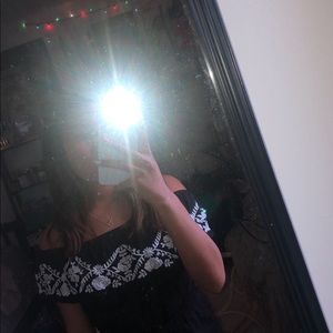 Meet your posher, Jasmin